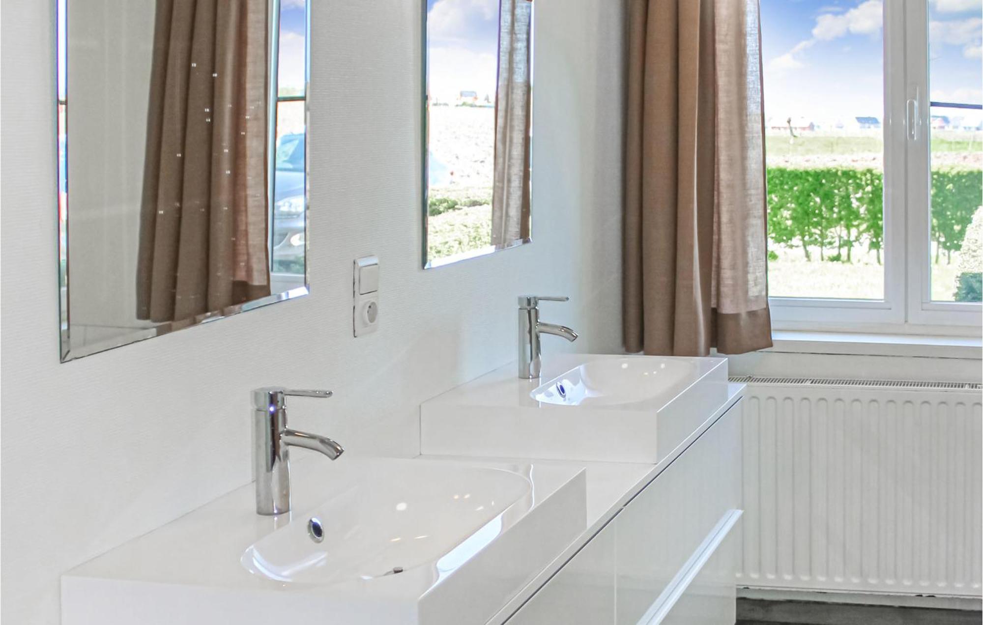 Beautiful Home In Diksmuide With Wifi Eksteriør billede